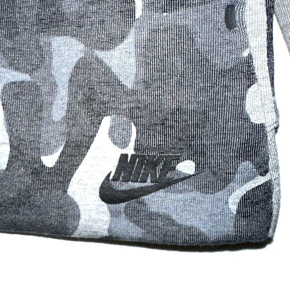 Nike Tech Cropped Carbon Heather Black Camo Crewneck Sweatshirt Size Small - Picture 8 of 16